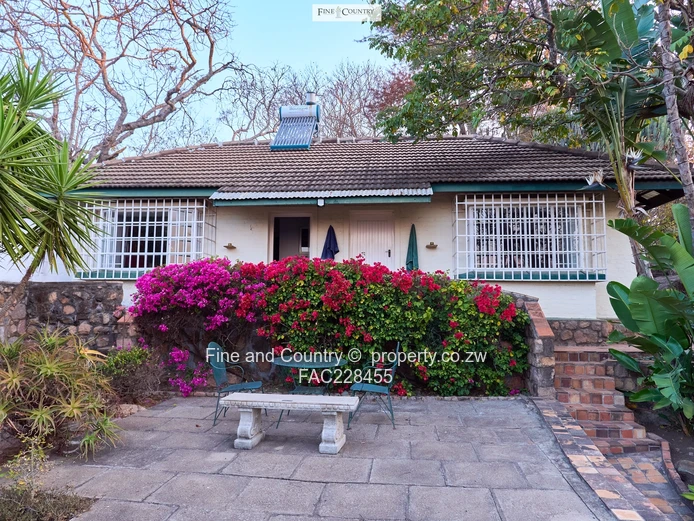 Sprawling 6-Bed Burnside Home in Bulawayo East with Pool & Gardens
