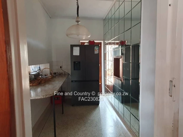 Spacious 5-Bed Burnside Home on 4449m² with Pool & Borehole