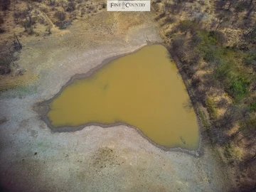 Farm & Agricultural Land