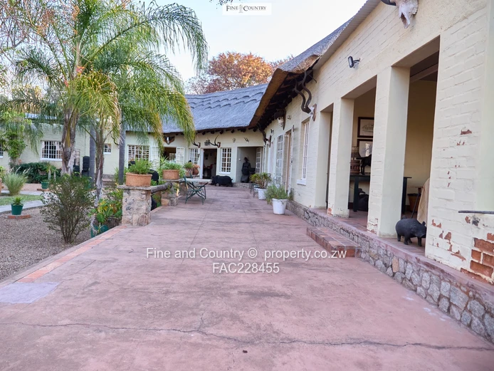 Sprawling 6-Bed Burnside Home in Bulawayo East with Pool & Gardens