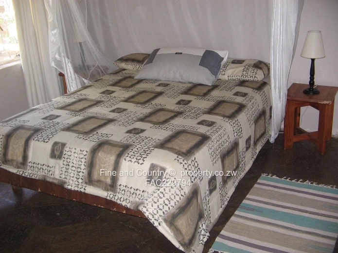 Contemporary unit in Wildlife Complex  (Sole Mandate)