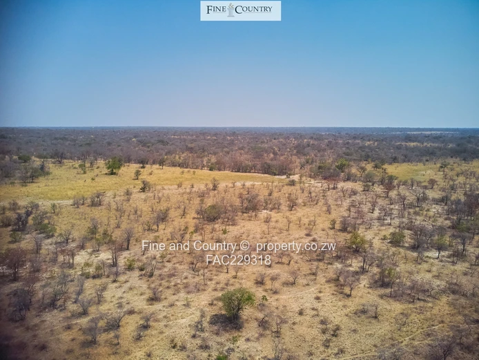 632ha Plumtree Farm — Arable, Grazing, Improvements & Dam