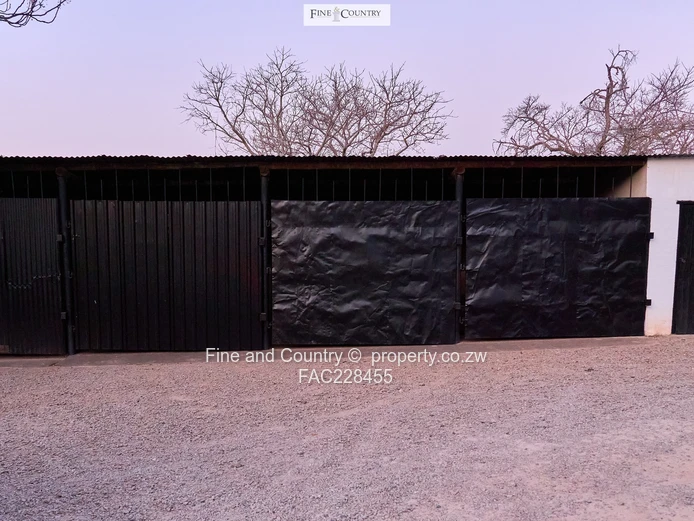 Sprawling 6-Bed Burnside Home in Bulawayo East with Pool & Gardens