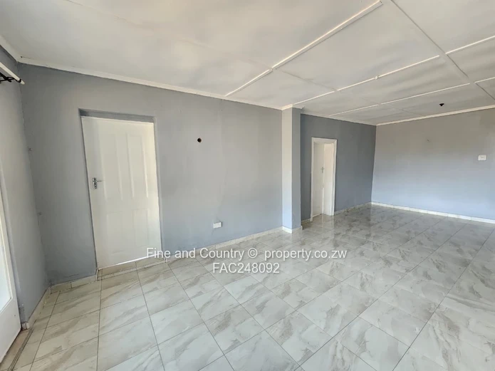 Hillside – Commercial Property For Rent