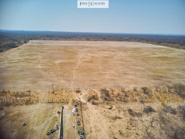 Farm & Agricultural Land