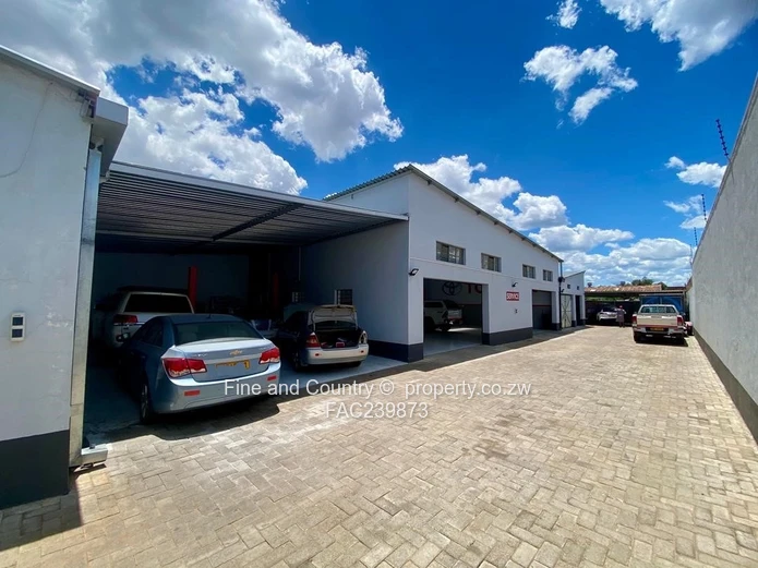 Premium Showroom & Service Centre - Turnkey