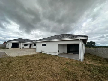 4 Unit Townhouse Complex