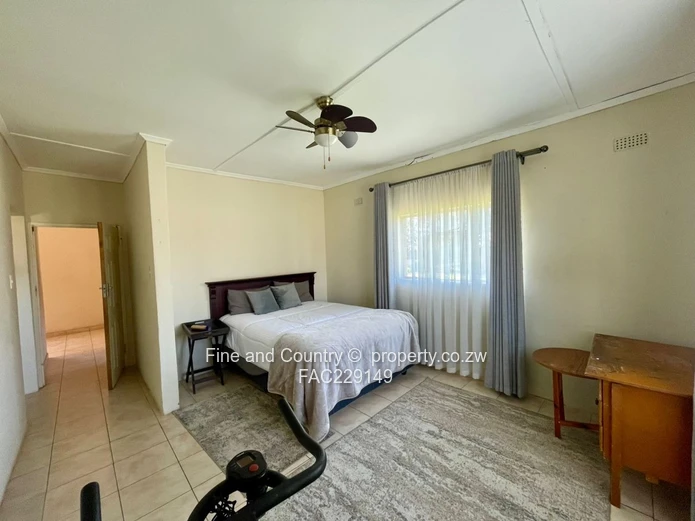 Charming 4BR/4BA Norwood Home with Borehole & Garden